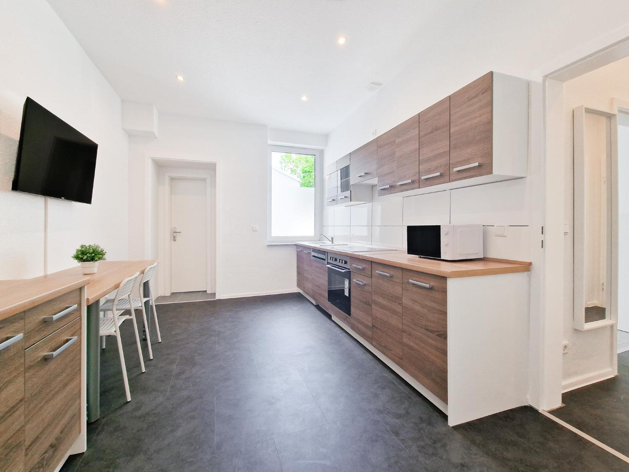 Raj Living - 3 And 4 Room Monteur Apartments Duisburg Eksteriør billede