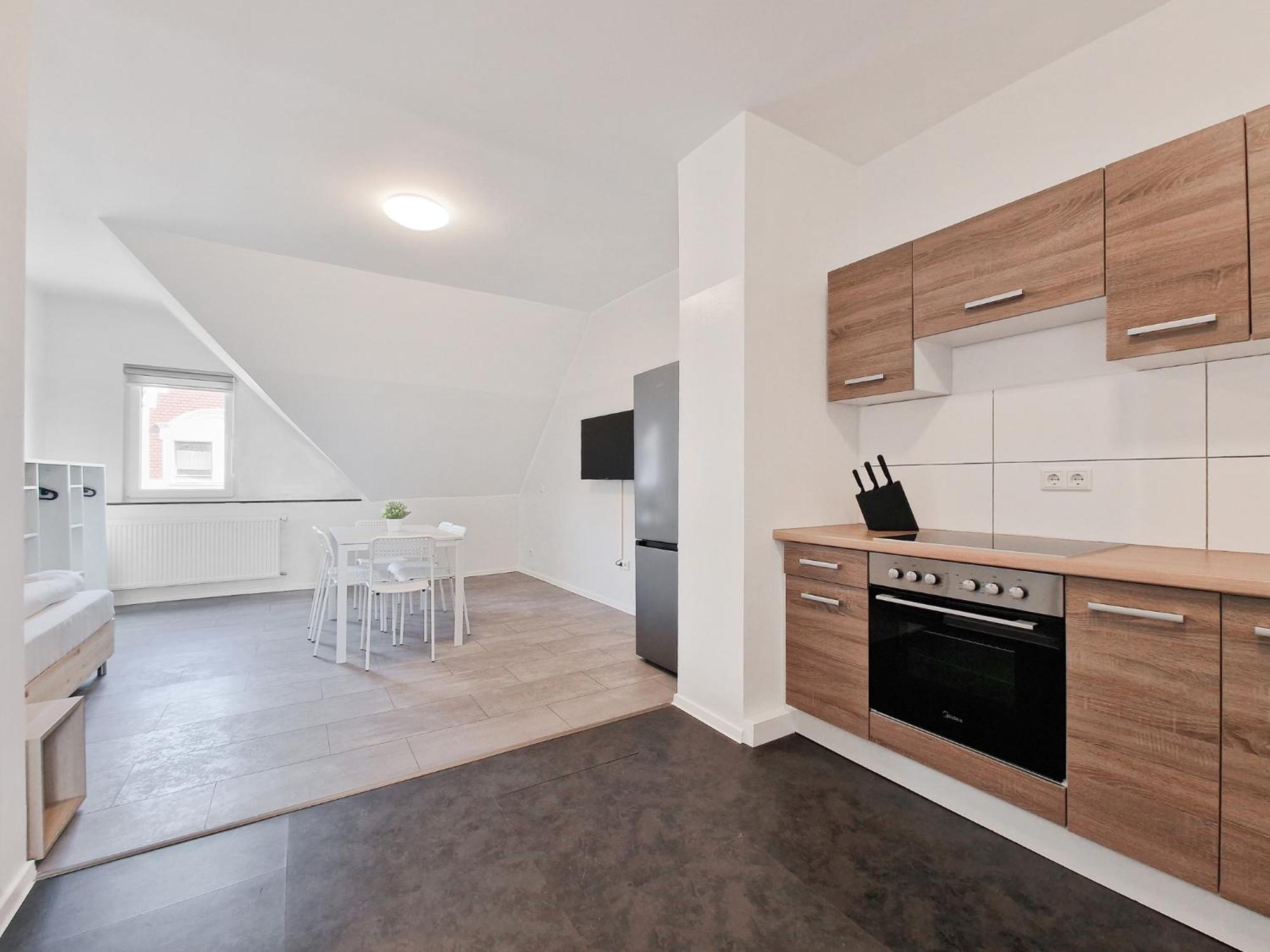 Raj Living - 3 And 4 Room Monteur Apartments Duisburg Eksteriør billede